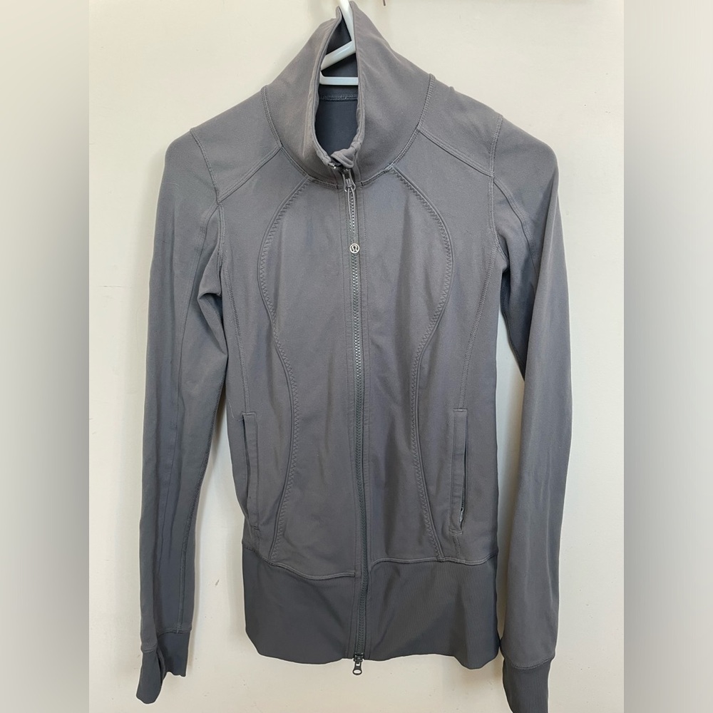 Lululemon gray scuba zip up size 4